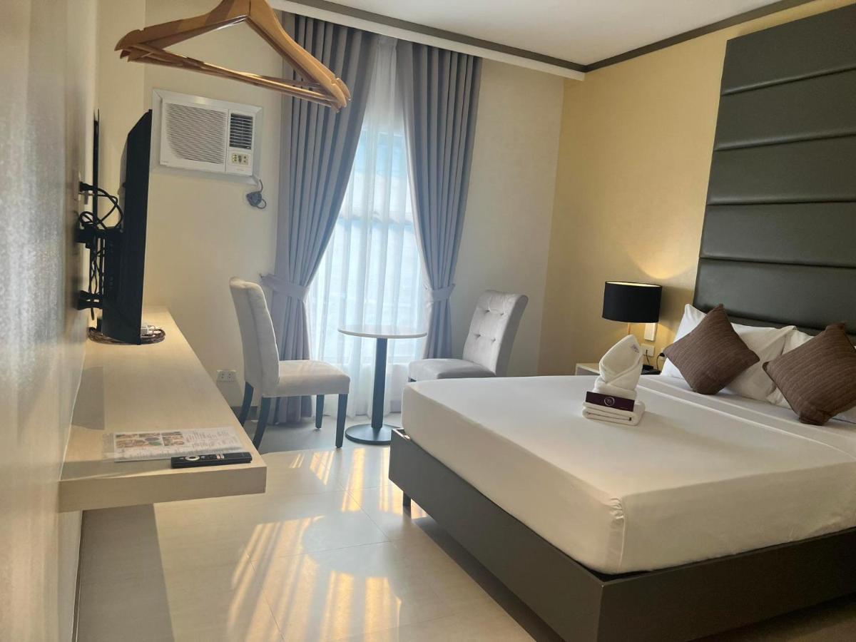 Yes Hotel Imus Cavite Bagian luar foto